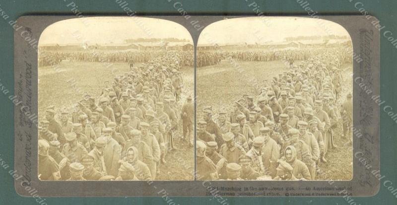 PRIMA GUERRA. Colonna di 1900 prigionieri tedeschi in Francia. Foto …