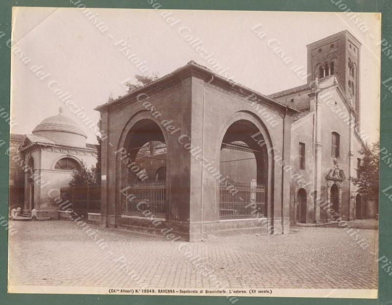 RAVENNA. Sepolcro di Braccioforte. Foto Alinari all&#39;albumina, circa 1890.