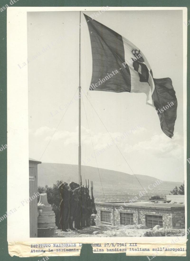 SECONDA GUERRA. Foto Luce 27.6.1941. Atene, la cerimonia dell&#39;alza bandiera …