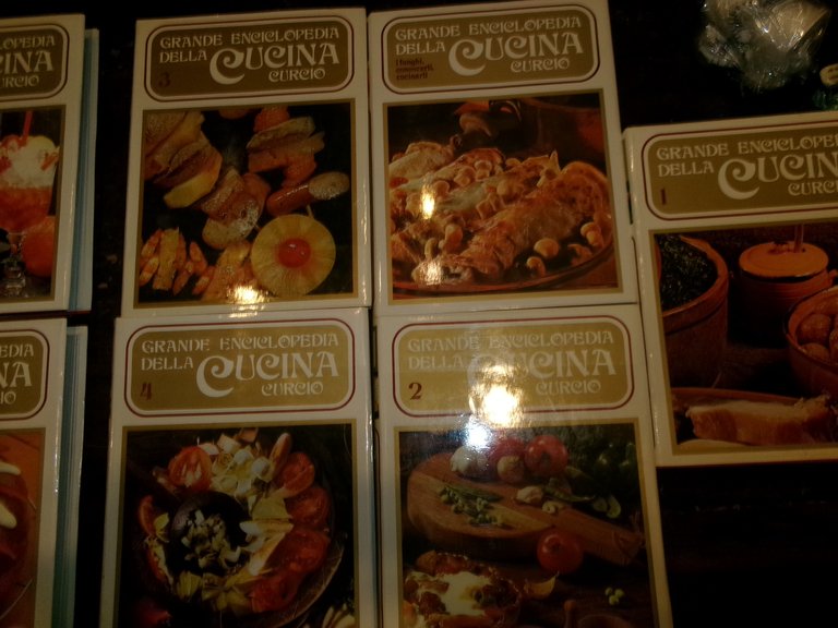 11 volumi Grande Enciclopedia Della Cucina Curcio 1972