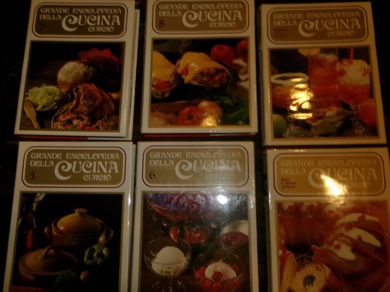 11 volumi Grande Enciclopedia Della Cucina Curcio 1972