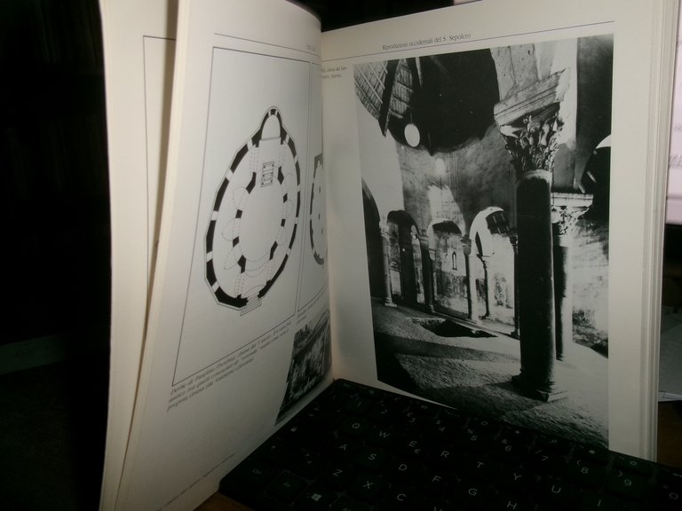 7 COLONNE & 7 CHIESE, GRAFIS EDIZIONI, 1987. La vicenda …