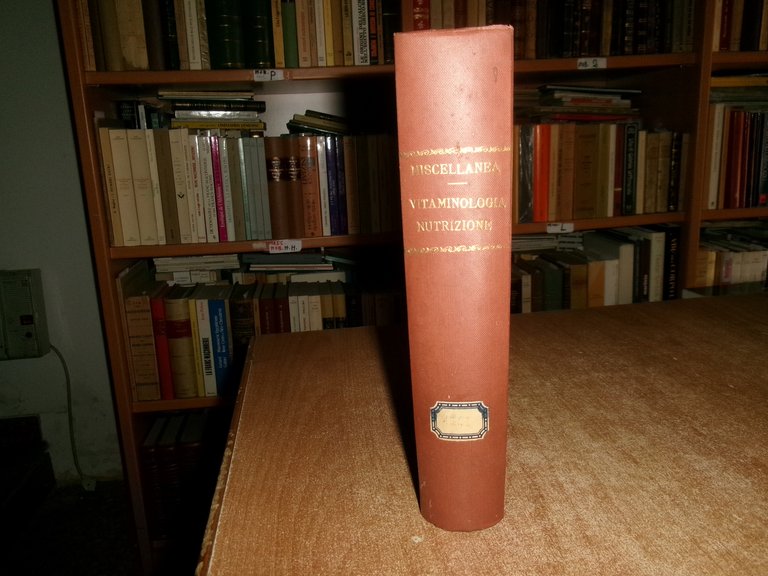 AA. VV. MISCELLANEA. Vitaminologia/Nutrizione. Numerosi estratti/opuscoli 1930