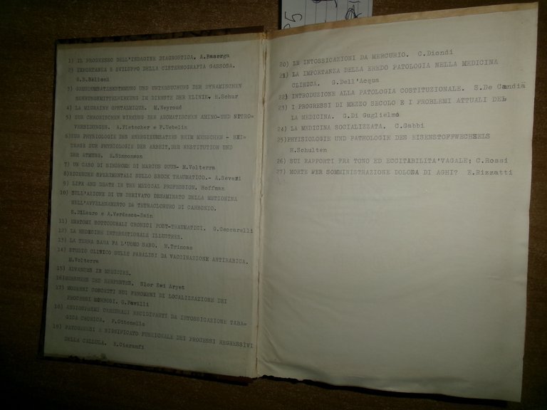 Autori Vari MISCELLANEA di numerosi opuscoli/estratti riguardanti la medicina...