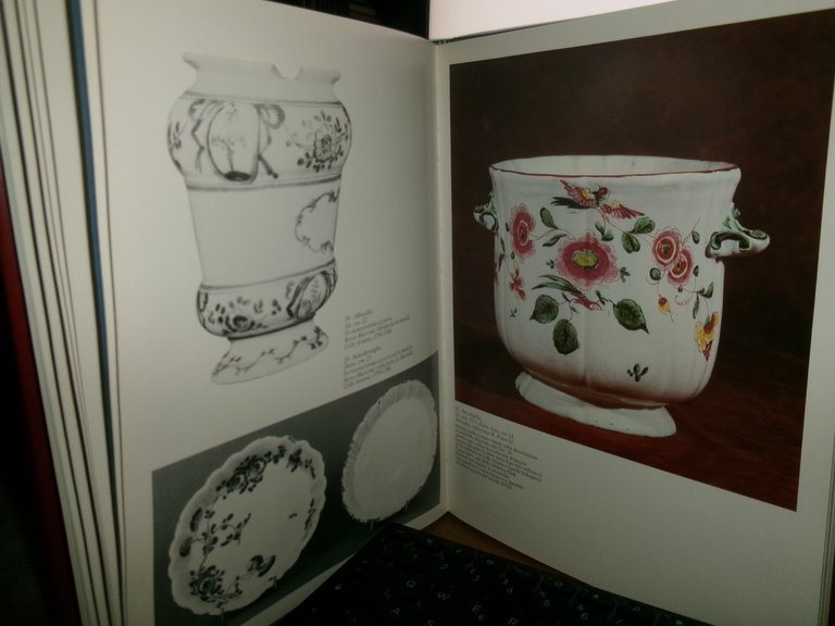 (Bologna) BERTOCCHI/LIVERANI. Ceramiche Bolognesi del Settecento 1982