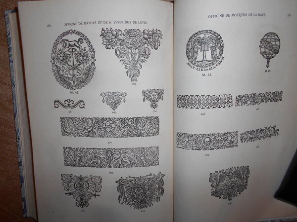 CATALOGUE d' une Collection unique de volumes imprimés par LES …