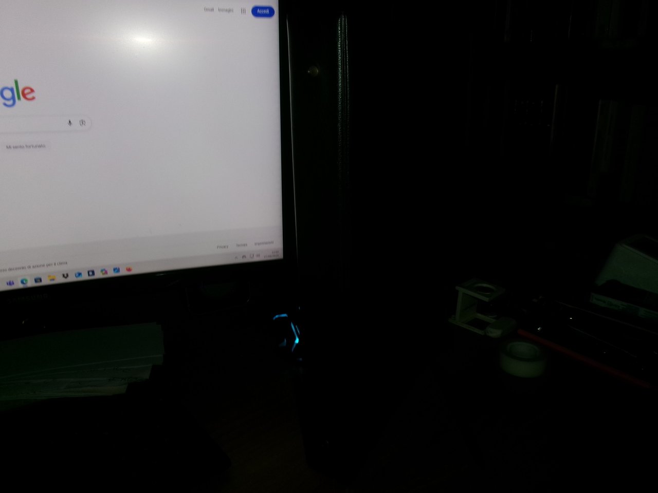 Collezione di cartoline di vari argomenti alcune viaggiate in album …