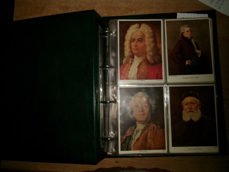 Collezione di cartoline di vari argomenti alcune viaggiate in album …