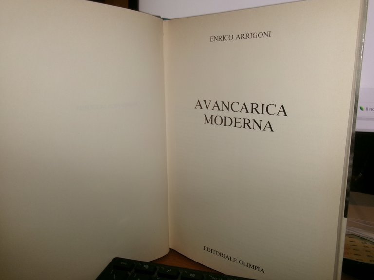 ENRICO ARRIGONI. Avancarica Moderna - Editoriale Olimpia, 1984