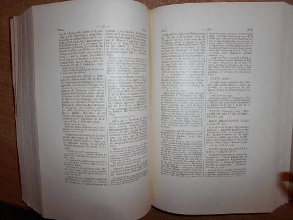Essai de BIBLIOGRAPHIE HIPPIQUE donnant la description détaillée des ouvrages …