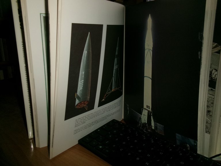 History of ROCKETRY & SPACE TRAVEL... Wernher von Braun & …