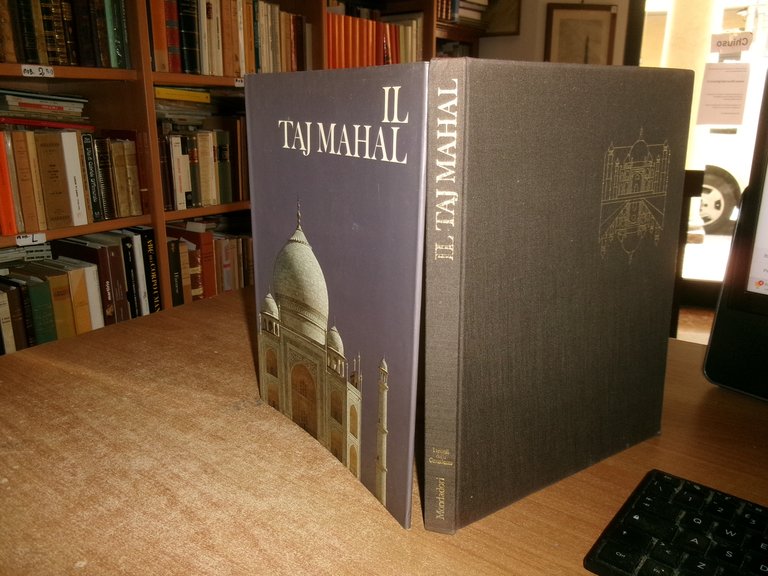 IL TAJ MAHAL. Testo di David Carroll 1974