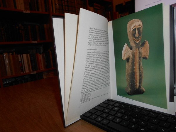 INIET Geister in Stein. Die Berliner Iniet-Figuren-Sammlung