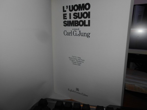 L' Uomo e i suoi Simboli