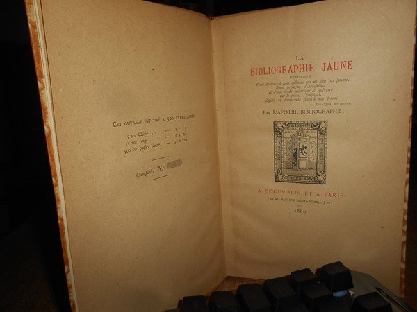 La BIBLIOGRAPHIE JAUNE précédée d' une dédicace à tous aulcuns …