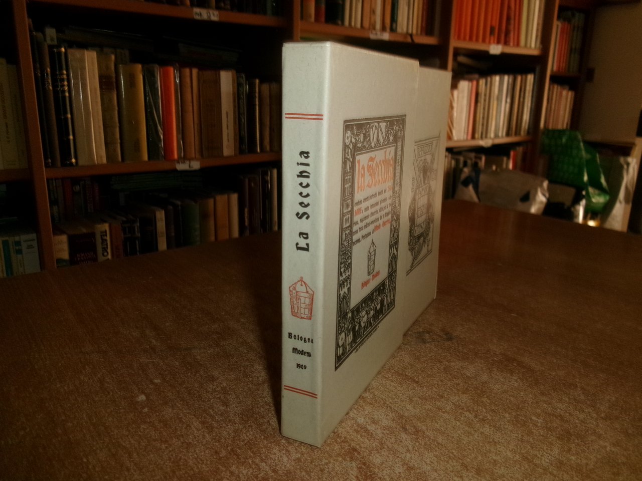 LA SECCHIA contiene sonetti burleschi inediti del CASSONE...GUERRINI OLINDO 1980