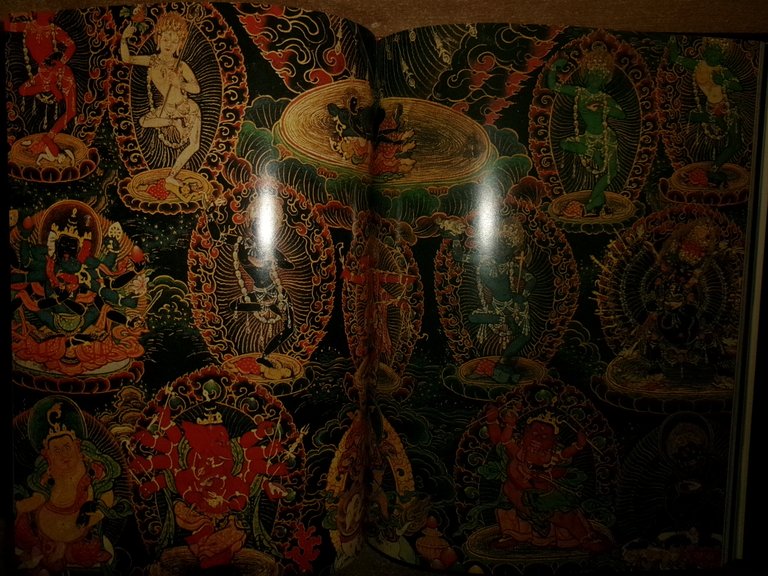 LE BOUDDHISME TIBETAIN ET SES MYSTERES. Li Jicheng, Gu Shoukang... …