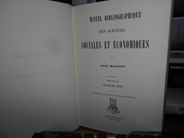Manuel Bibliographique des Sciences Sociales et économiques