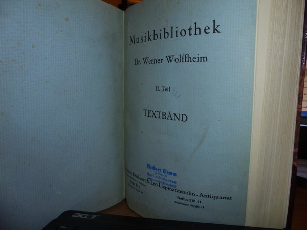 MUSIKBIBLIOTHEK Dr. WERNER WOLFFHEIM