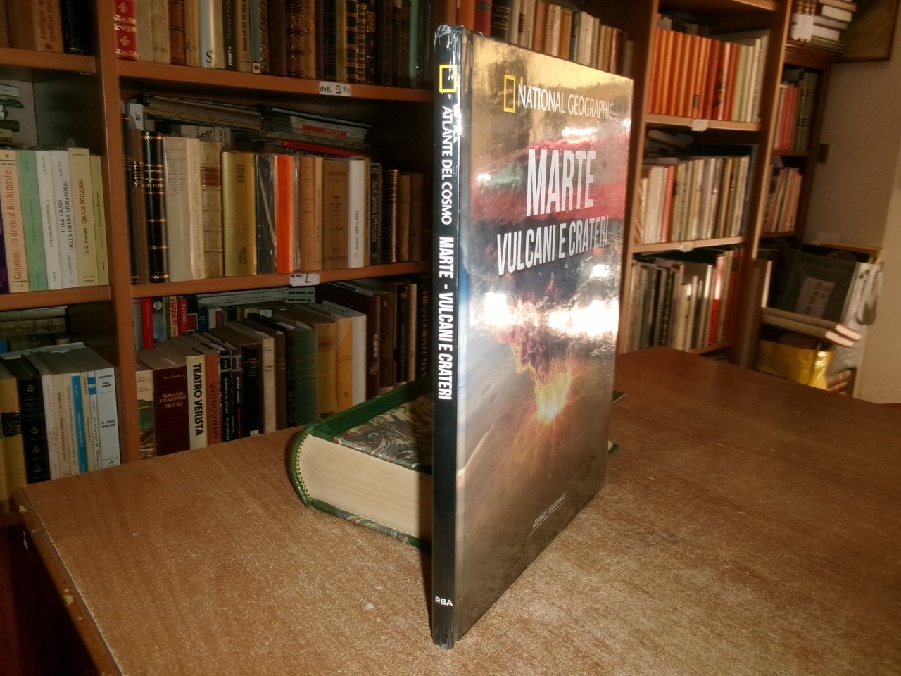 National Geographic - MARTE VULCANI E CRATERI - Atlante del …