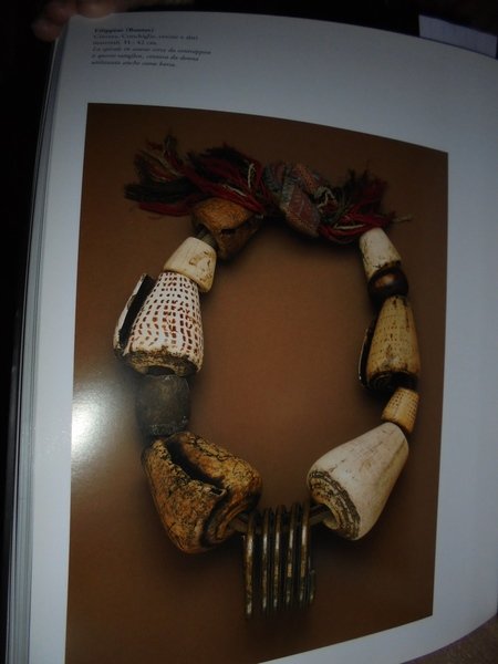ORNAMENTI del Corpo Gioielli di una collezione