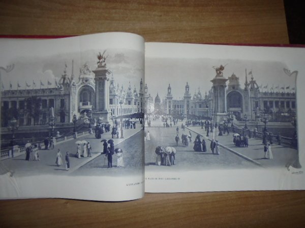 PARIS L' Exposition Universelle de 1900