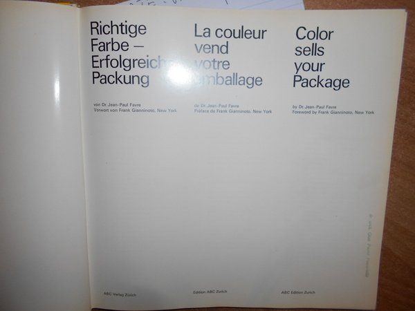 Richtige farbe erfolgreiche packung. La couleur vend votre emballage. Color …