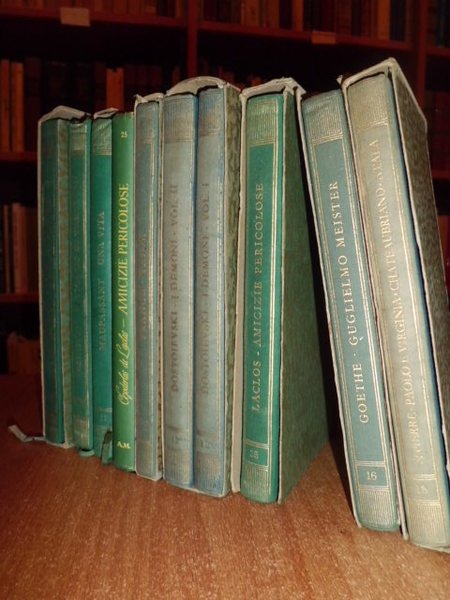 Romantiche Mondadori. 10 volumi di Autori vari