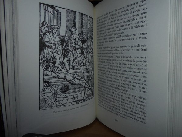 Storia della stregoneria e dei processi alle streghe