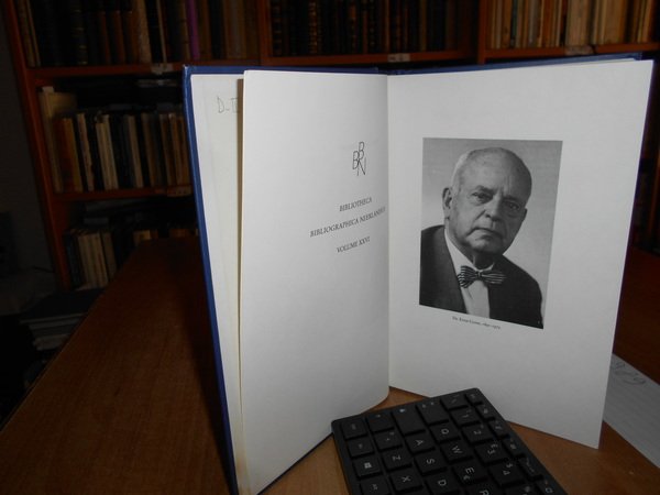 THE CRONE LIBRARY. Books on the Art of Navigation Left …