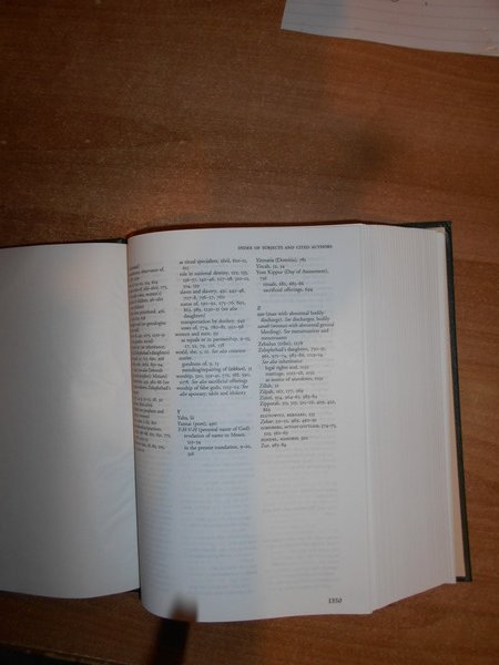 THE TORAH. A WOMEN'S COMMENTARY