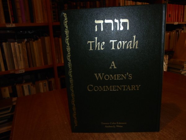 THE TORAH. A WOMEN'S COMMENTARY
