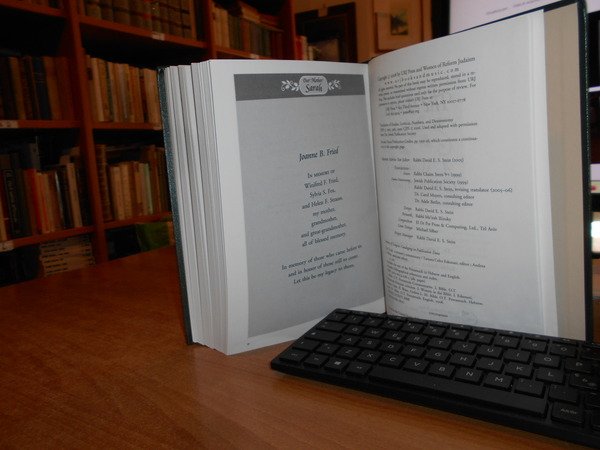 THE TORAH. A WOMEN'S COMMENTARY