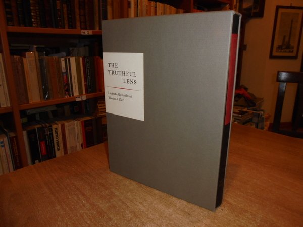 The Truthful Lens, A survey of the photographiclly illustrated book …