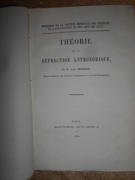 THÉORIE DE LA RÉFRACTION ASTRONOMIQUE