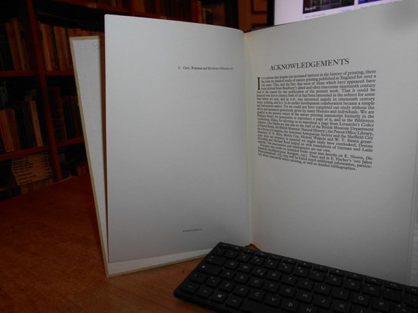 TYPOGRAPHIA NATURALIS