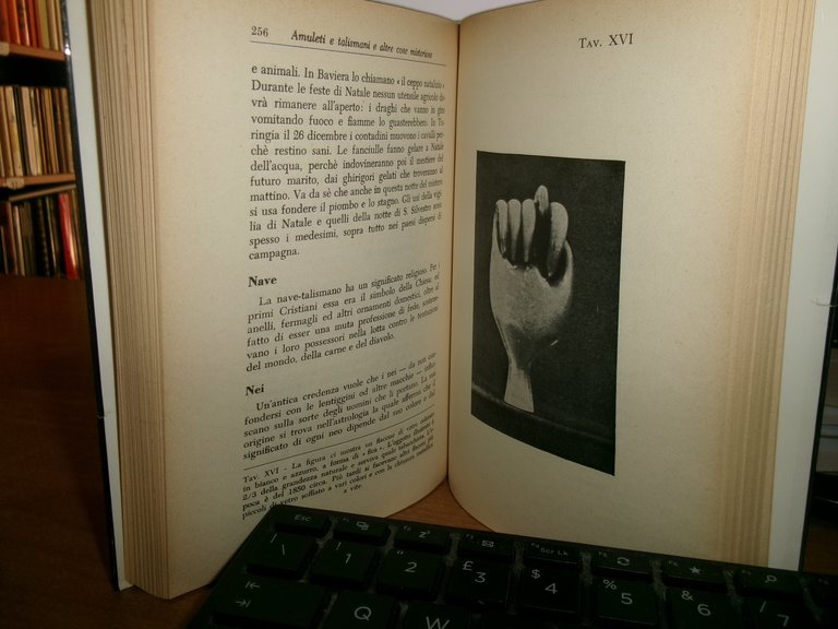 VILLIERS Elizabeth. AMULETI TALISMANI - Hoepli, 1972