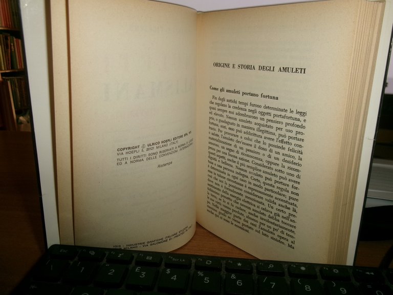 VILLIERS Elizabeth. AMULETI TALISMANI - Hoepli, 1972