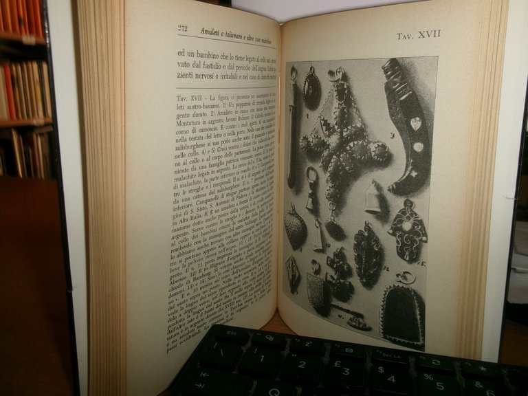 VILLIERS Elizabeth. AMULETI TALISMANI - Hoepli, 1972