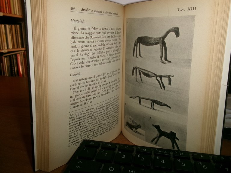 VILLIERS Elizabeth. AMULETI TALISMANI - Hoepli, 1972