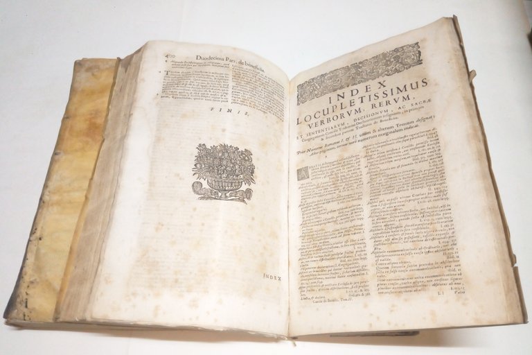Tractatus de Beneficiis amplissimus et doctissimus declarationibus cardinalium sacrae congregationis …
