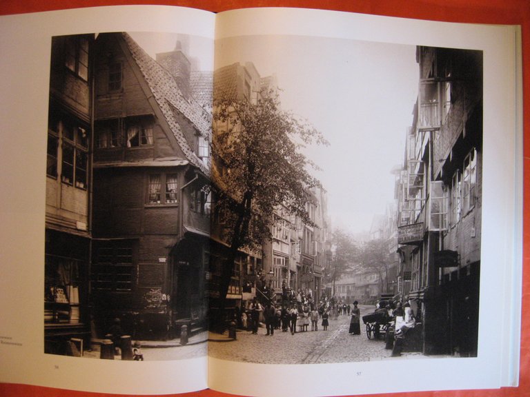 Hamburg: Historische Photographien Von 1842-1910 (German and English Edition)