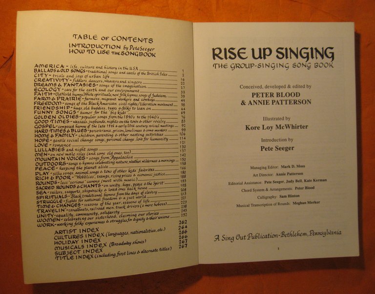 Rise Up Singing: The Group Singing Songbook, Words, Chords and …