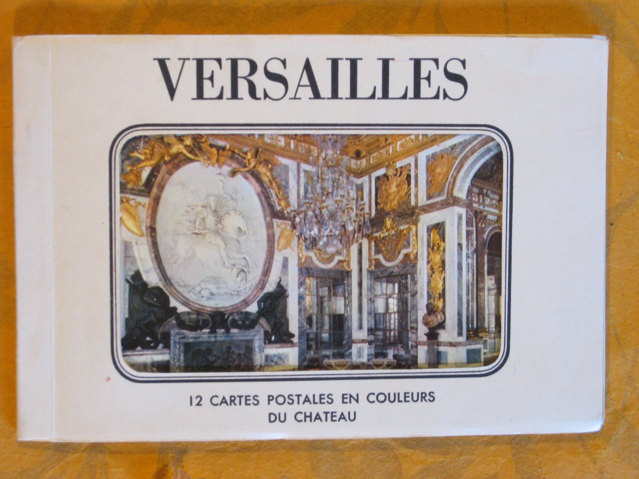 Versailles: 12 Cartes Postales En Couleurs Du Chateau