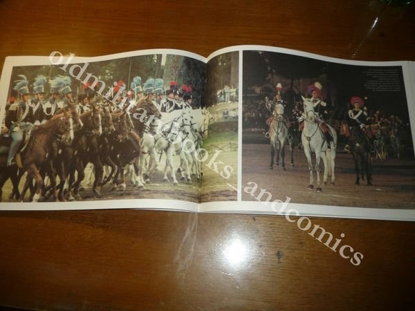 REGGIMENTO CARABINIERI A CAVALLO VOLUME A FORMA DI CALENDARIO 1992