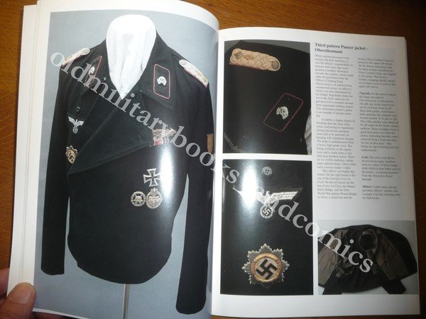ARMY PANZER UNIFORMS IN COLOUR PHOTOGRAPHS