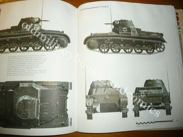 TANKS OF WORLD WAR 2 500 FULL-COLOUR ILLUSTRATIONS COMPLETAMENTE ILL. …