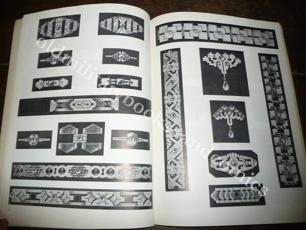 AUTHENTIC ART DECO JEWELRY DESIGNS AA.VV.