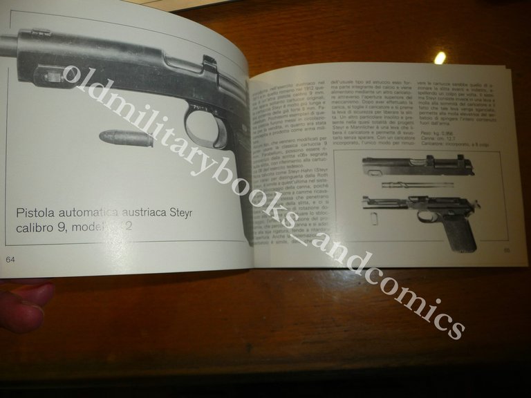 PISTOLE E REVOLVERS MILITARI 1900/45 I.V. HOGG 1979 II^ Ed. | Immagine Gallery 3