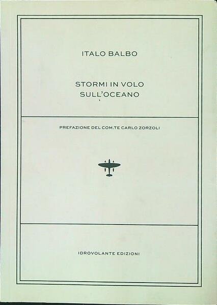 Stormi in volo sull'oceano
